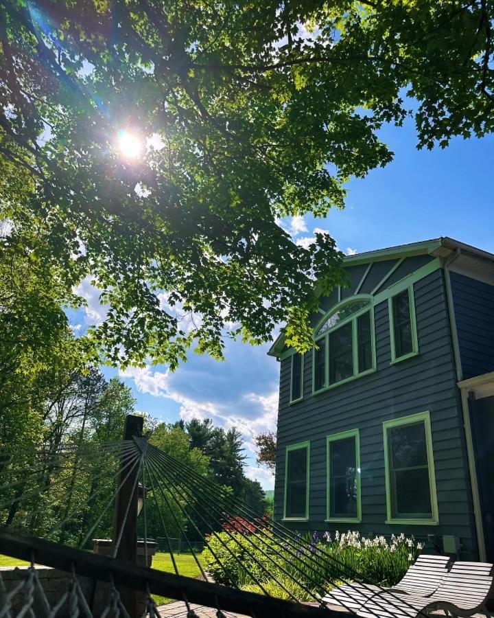 ウェルズボロ 37 Oak Ridge House Bed & Breakfast エクステリア 写真